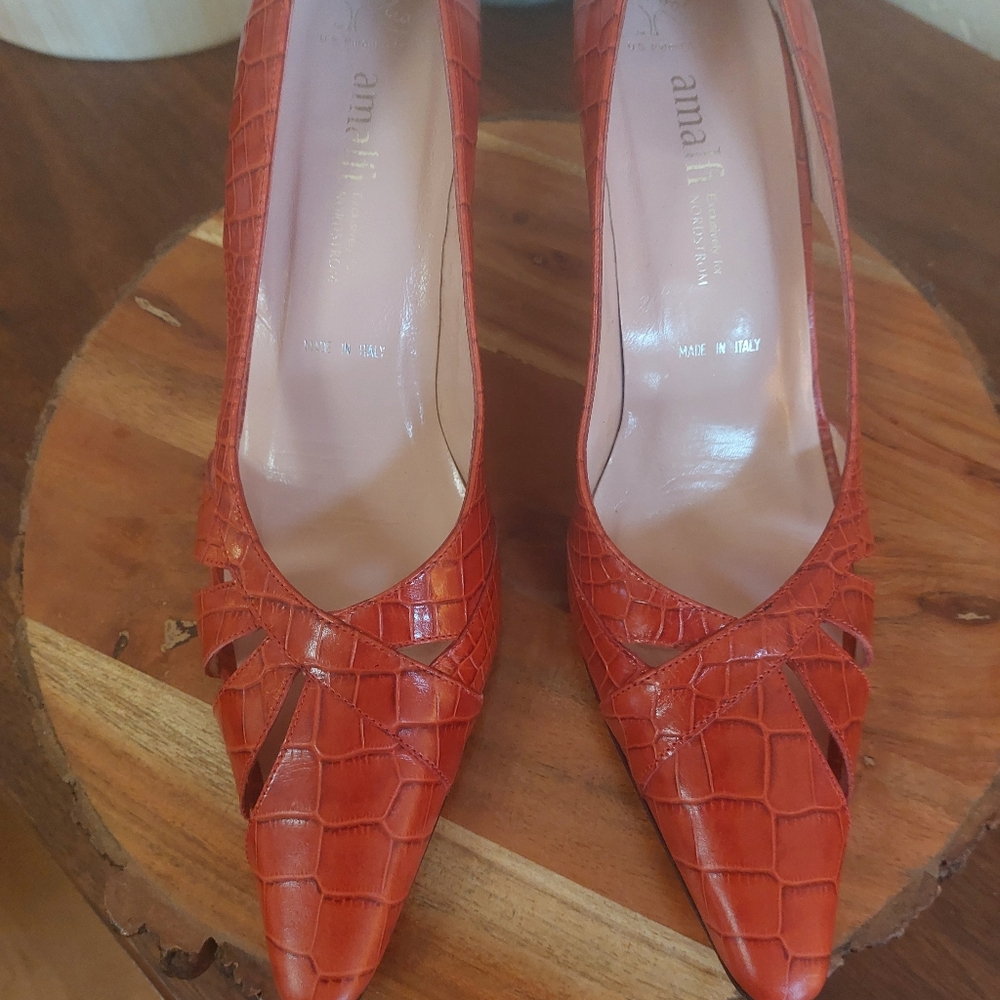 Amalfi for Nordstroms new red shoes.